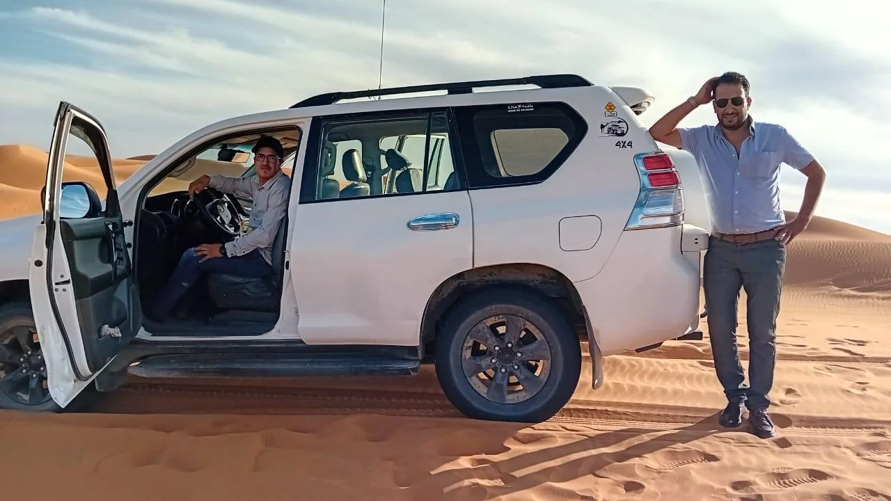 SafeMoroccoTours family team in Merzouga 4x4
